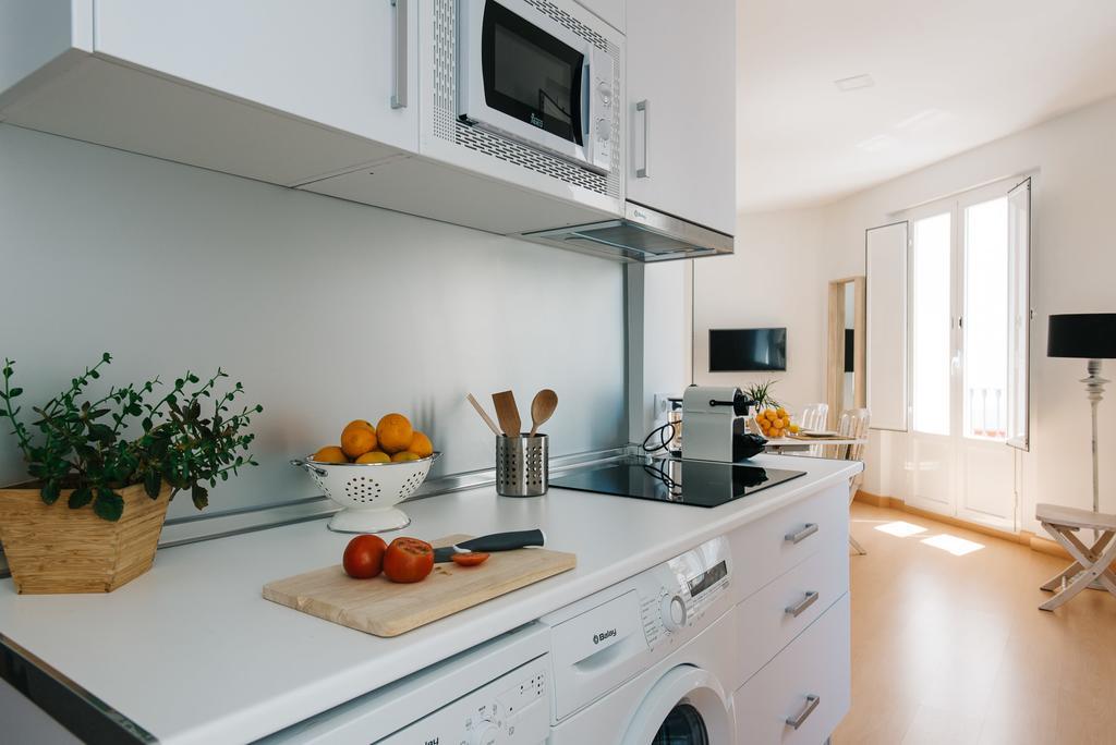 סביליה Hostly Acetres 2A-Penthouse In City Center-Fibre-Parking Opt מראה חיצוני תמונה